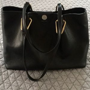 Anne Klein Women’s shoulder bag